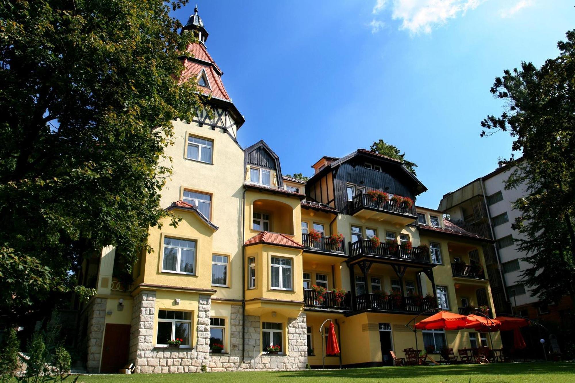 Villa Carmen Кудова-Здрой Екстериор снимка